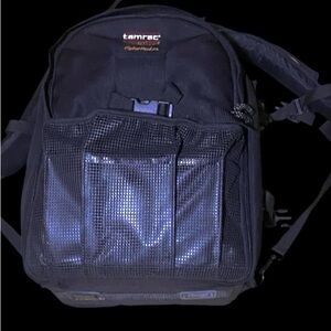 Tamrac-Bundle: CyberPack 8 Backpack & Lots Of Camera Accessories!!